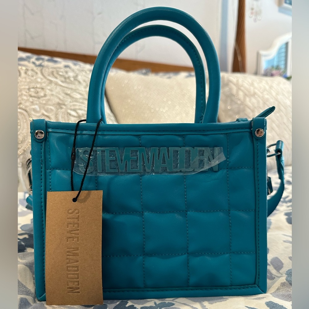 NWT Steve Madden Teal Quilted Bag